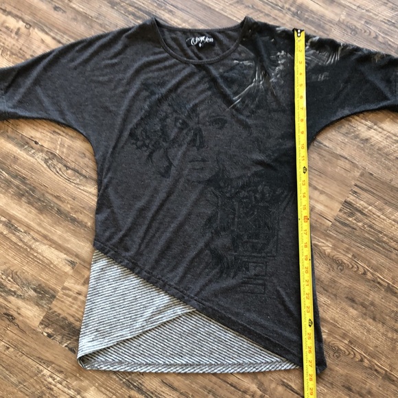 3/$25 - Oxygen grey/black short sleeve tshirt - Picture 8 of 12